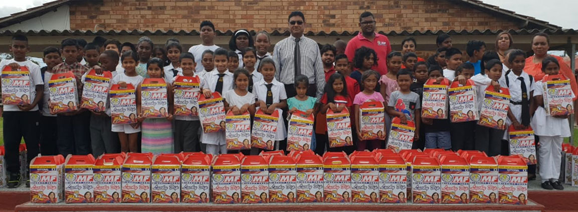 Minority Front Lucky Dips Distribution For Christmas To Learners In Chatsworth